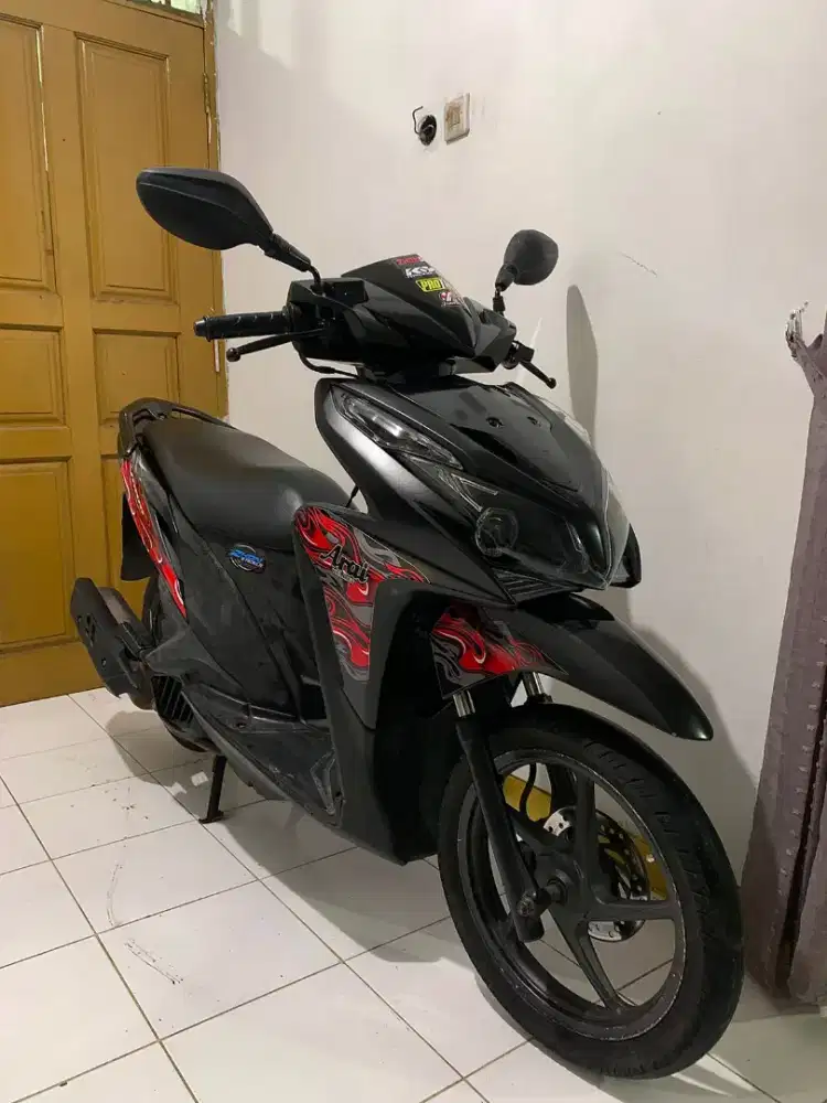 Vario 125 2015 Led Old