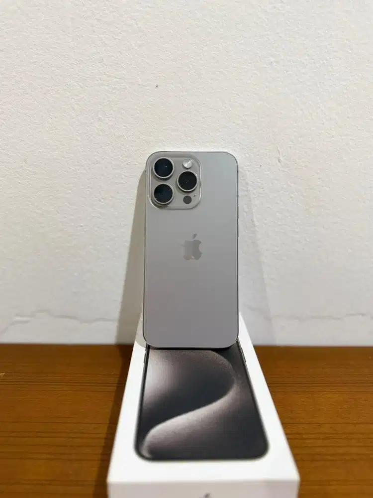 IPHONE 15 pro 128GB Ex Ibox warna Natural Titanium