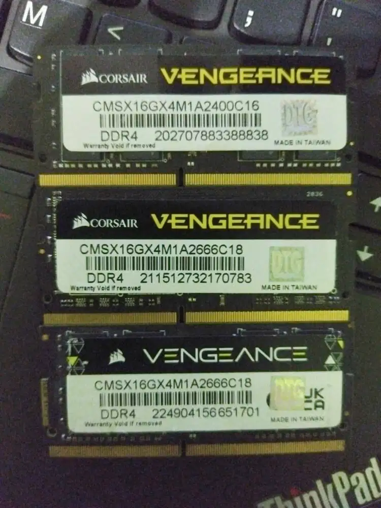 RAM Laptop Corsair Vengeance 16GB DDR4 2400 / 2666 MHz Original