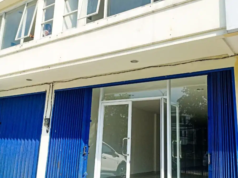 Bangunan Gandeng 5 lantai per Ruko di Jalan Utama Rawamangun, Jakarta Timur  *l496hs