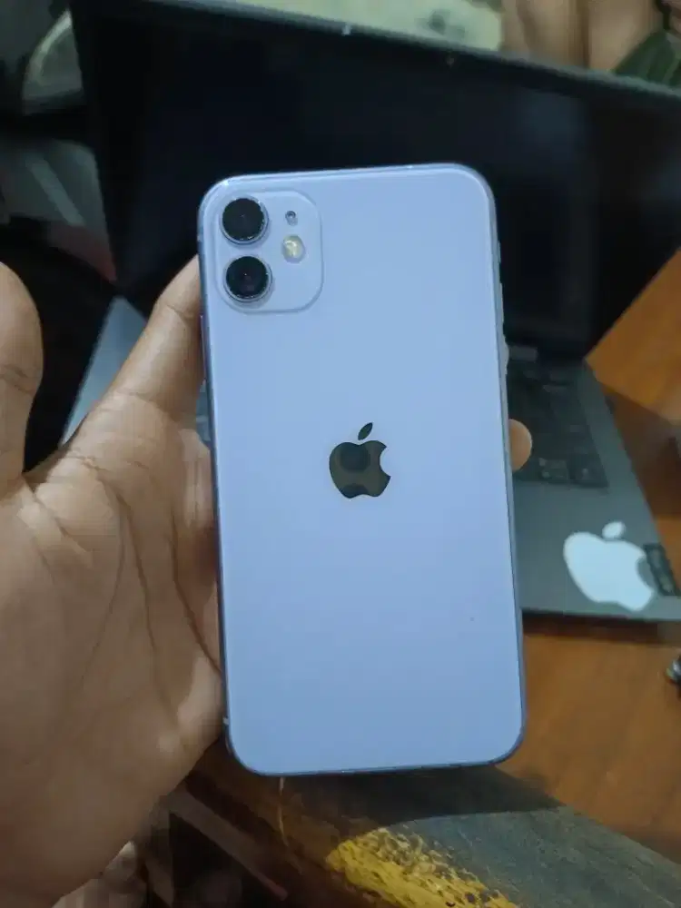 iPhone 11 64GB Purple