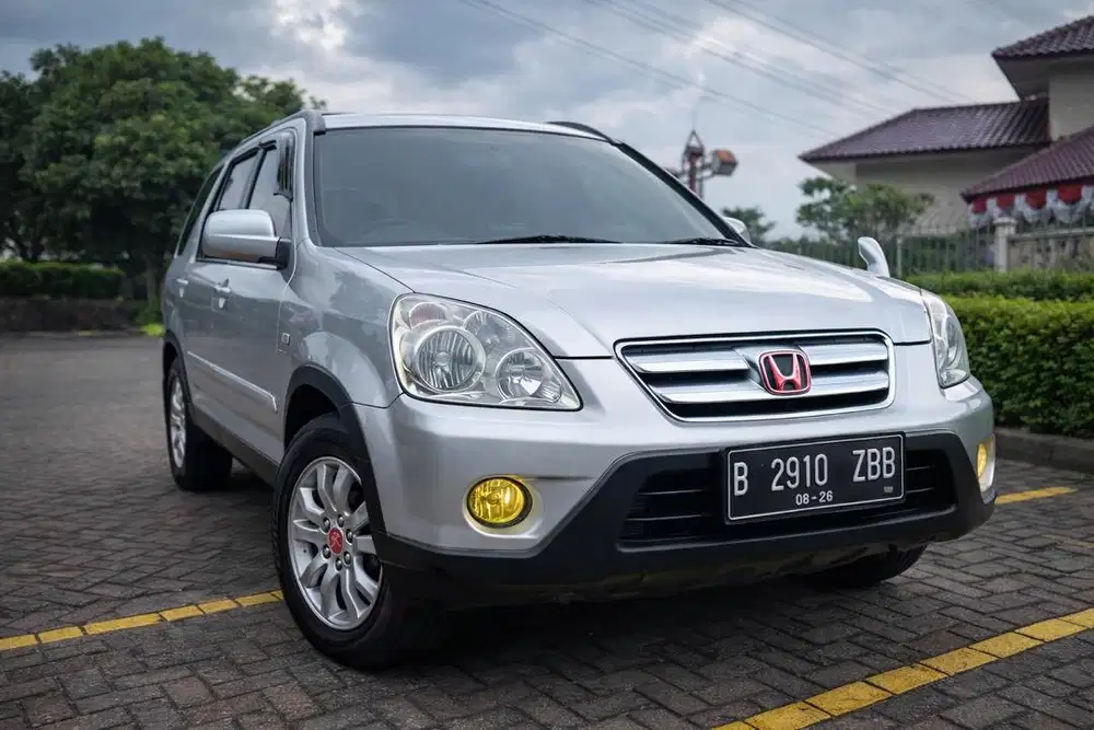 FREE ROOF BOX!! - Honda CR-V Matic (2005)