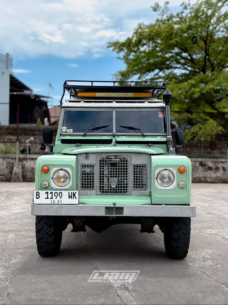 LAND ROVER 1980