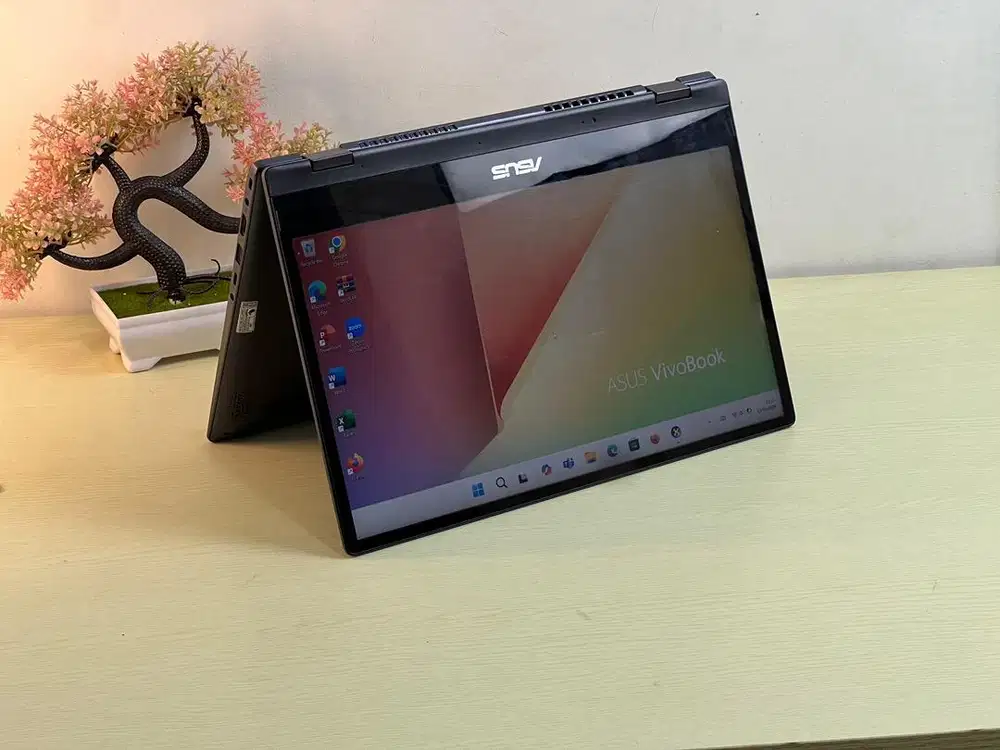 Asus TP412FA i3-8145U RAM 8 SSD 256 GB TouchScreen 2-in-1 Mulus