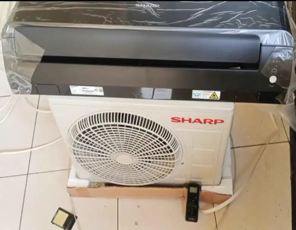 AC Sharp 1 pk seri terbaru