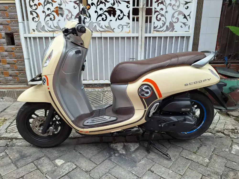 BU scoopy 2021 km 36 rb kondisi sgt bagus samsat tandes