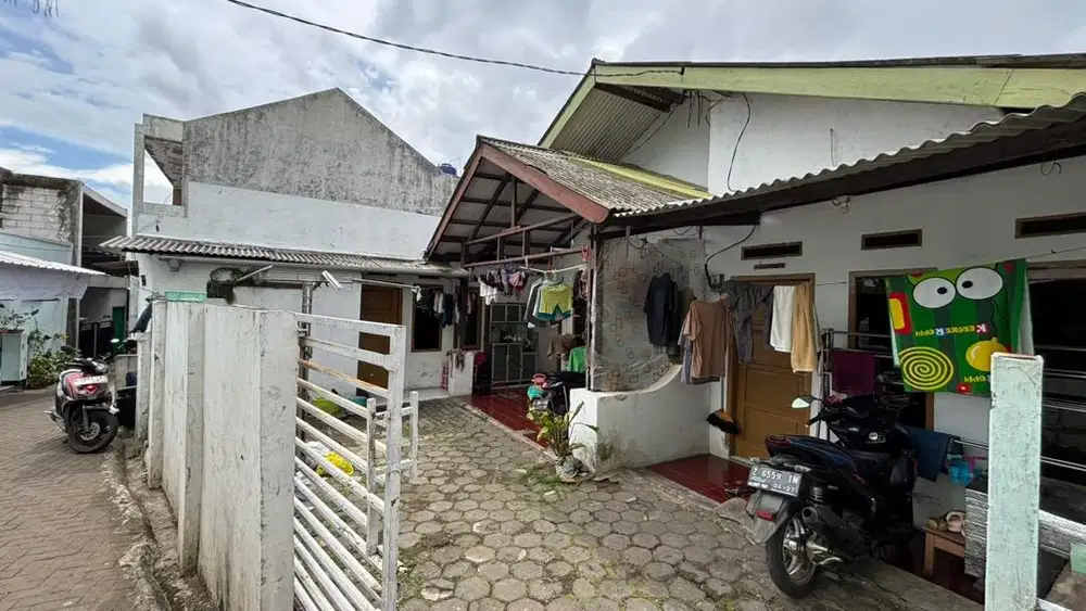 Dijual Cepat Kontrakan Aktif 4 Kamar (bisa dijadikan rumah)