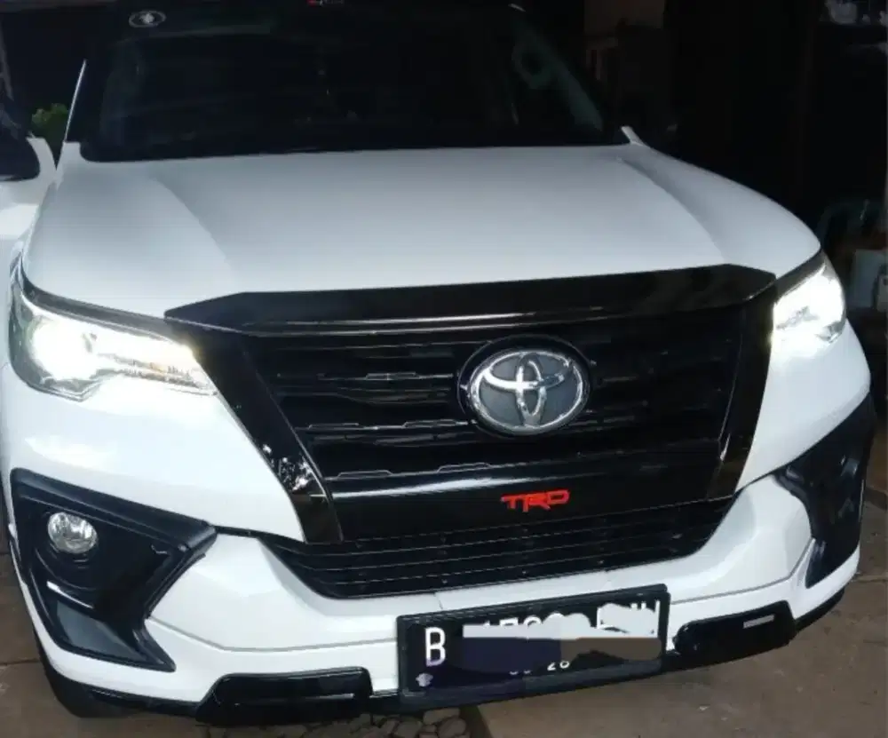 Di jual toyota fortuner vrz trd thn 2020 metik diesel