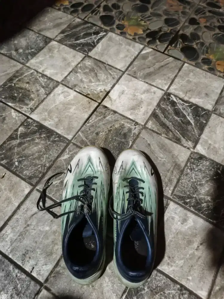 sepatu futsal Specs Accelerator Lightspeed 3