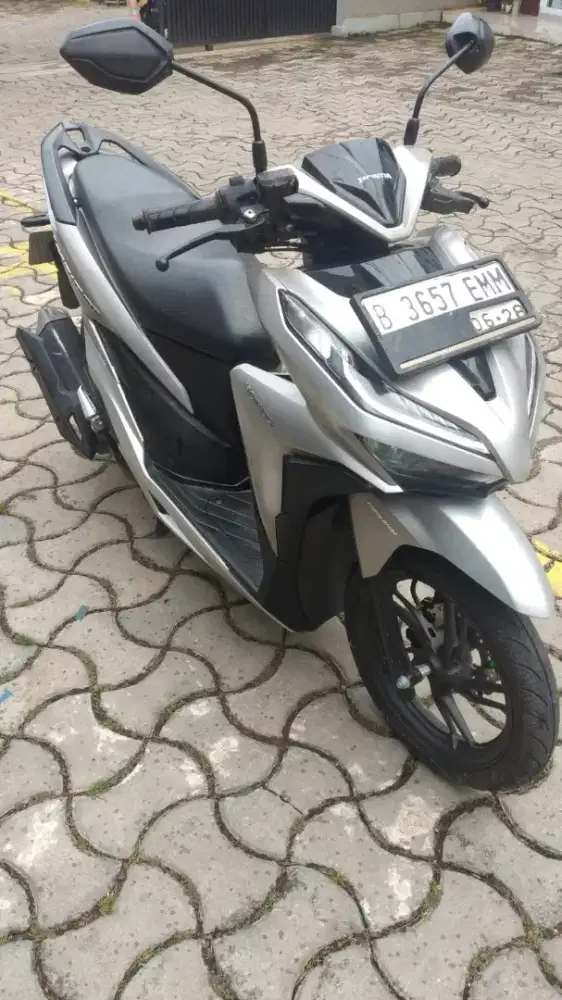 DIJUAL CEPAT HONDA VARIO NEW KYLESS 150 CC ORIGINAL