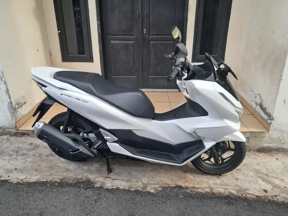 Honda pcx 160 cbs model terbaru 2025