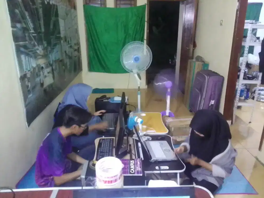 Asisten admin olshop