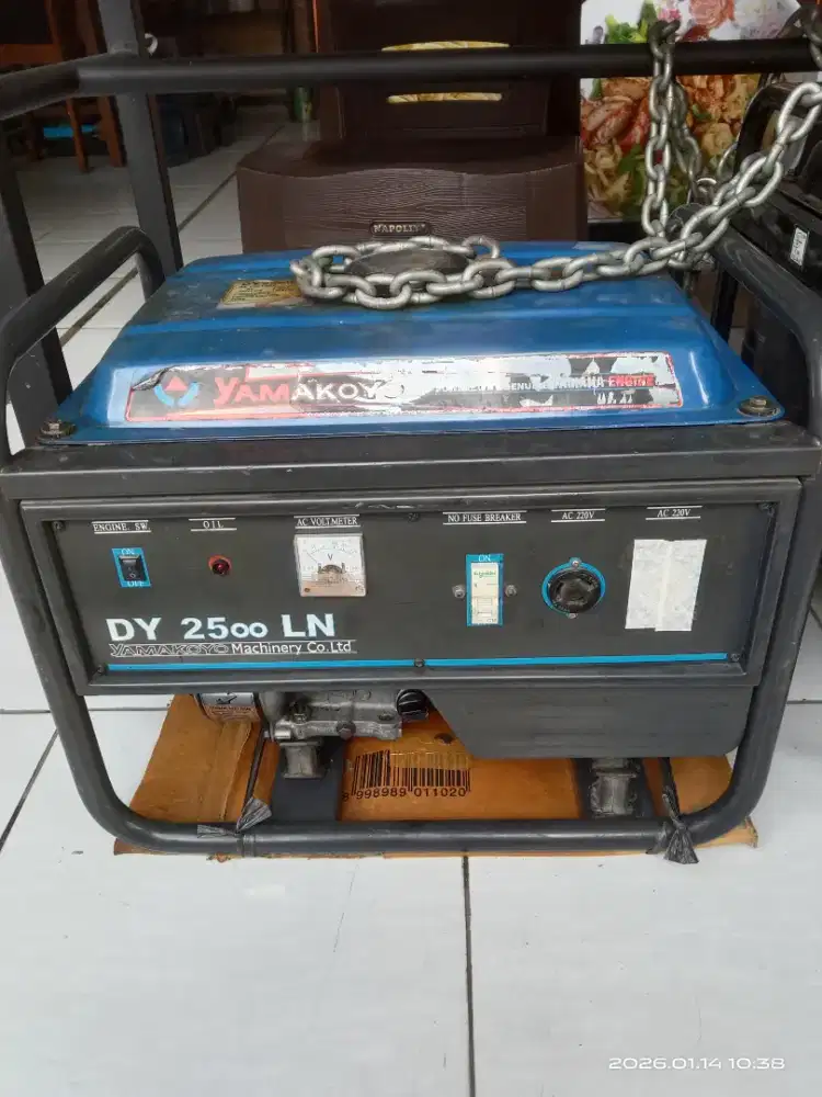 Mesin genset...2500watss.