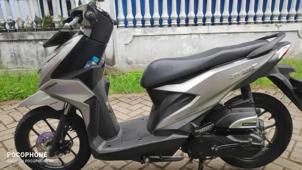 Beat deluxe 2020 kilometer rendah
