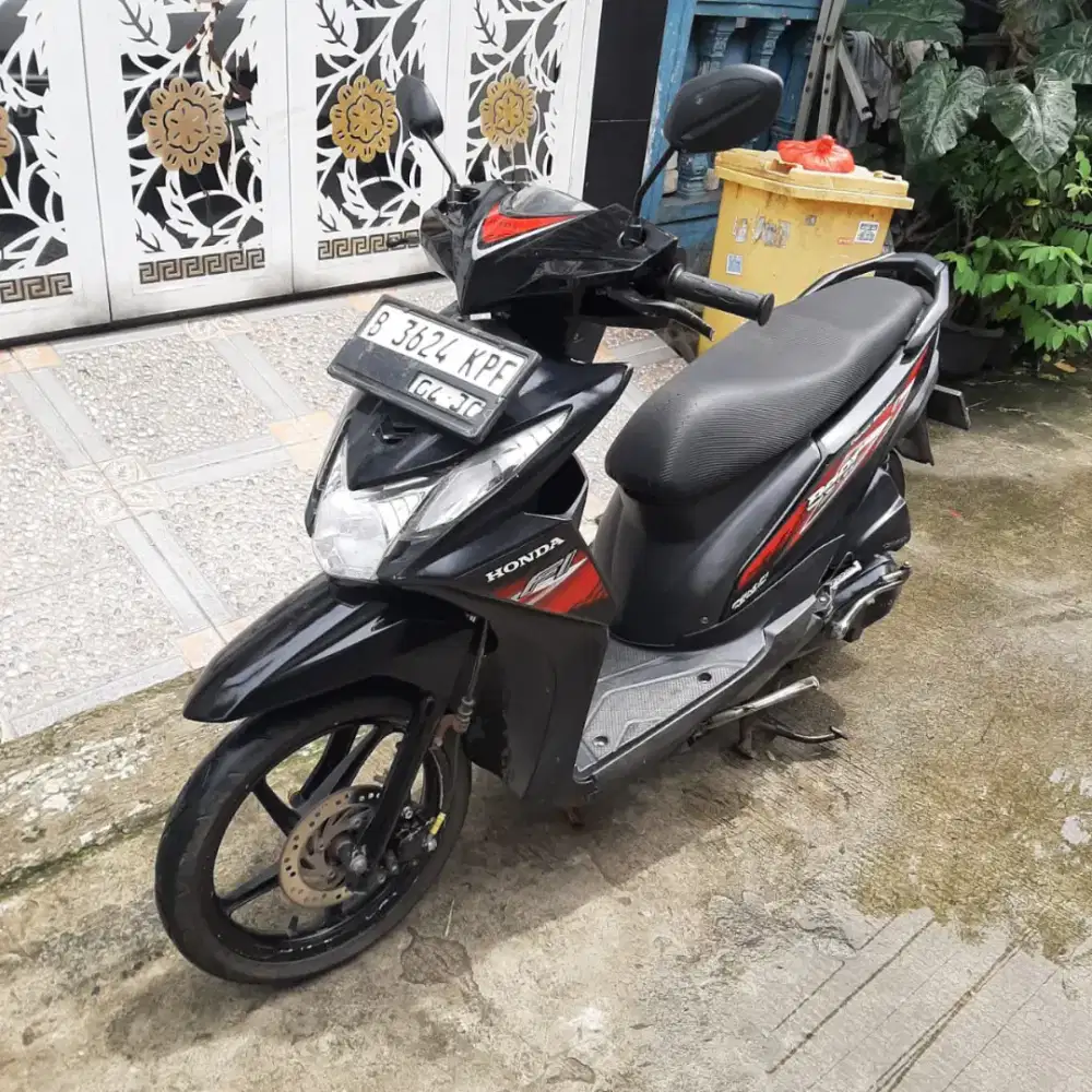 Honda Beat Fi 2014 ss lengkap mesin bagus pajak hidup plat Bekasi Kota