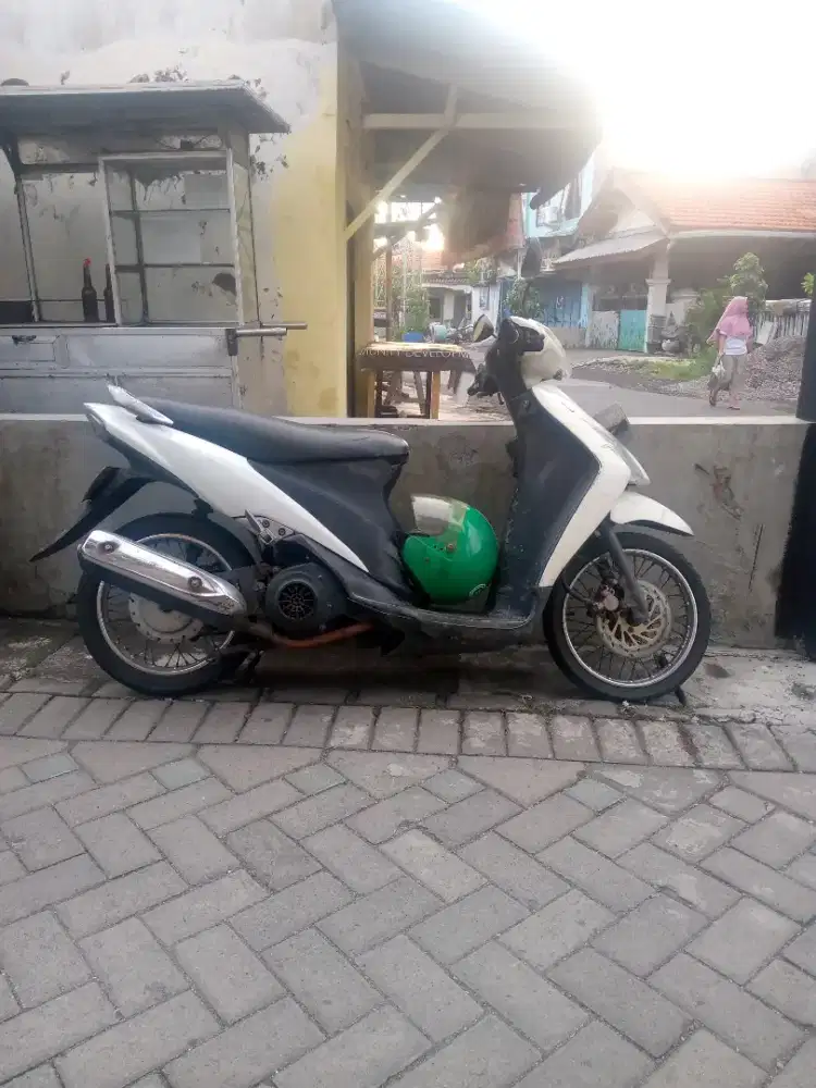 Jual Spin putih ruji 2010