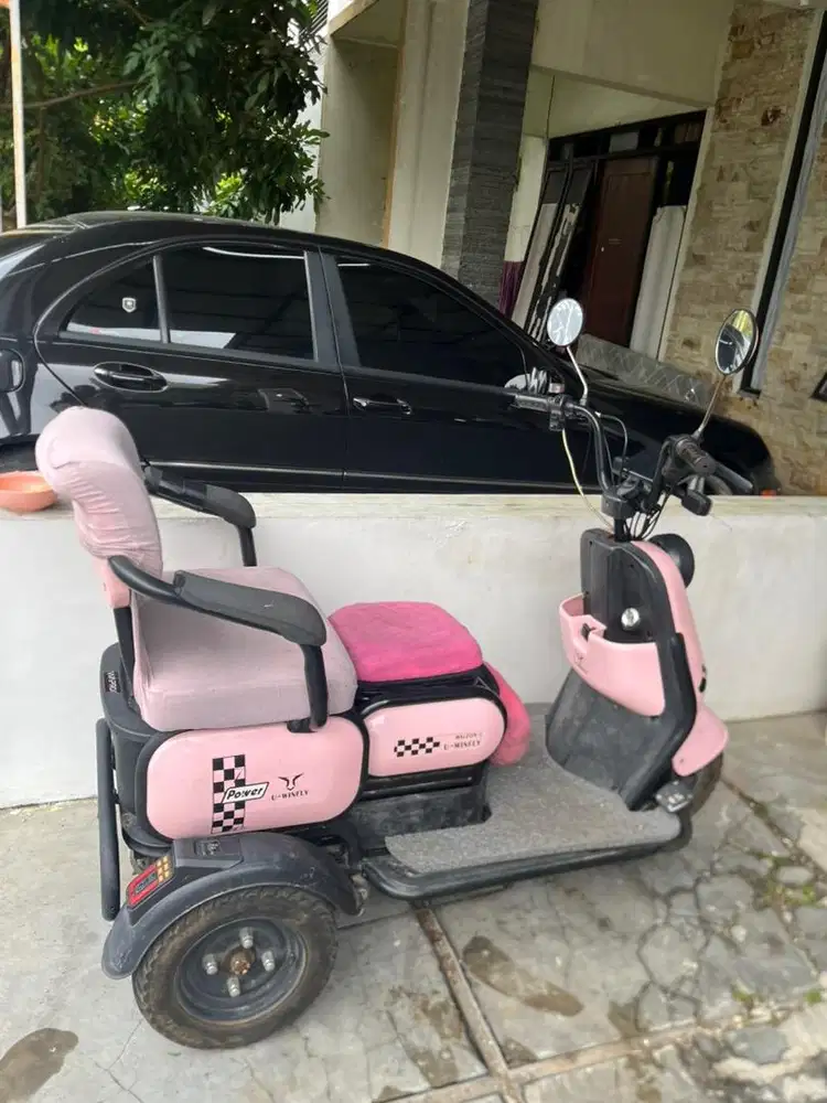 Sepeda listrik roda 3 uwinfly maleo lithium