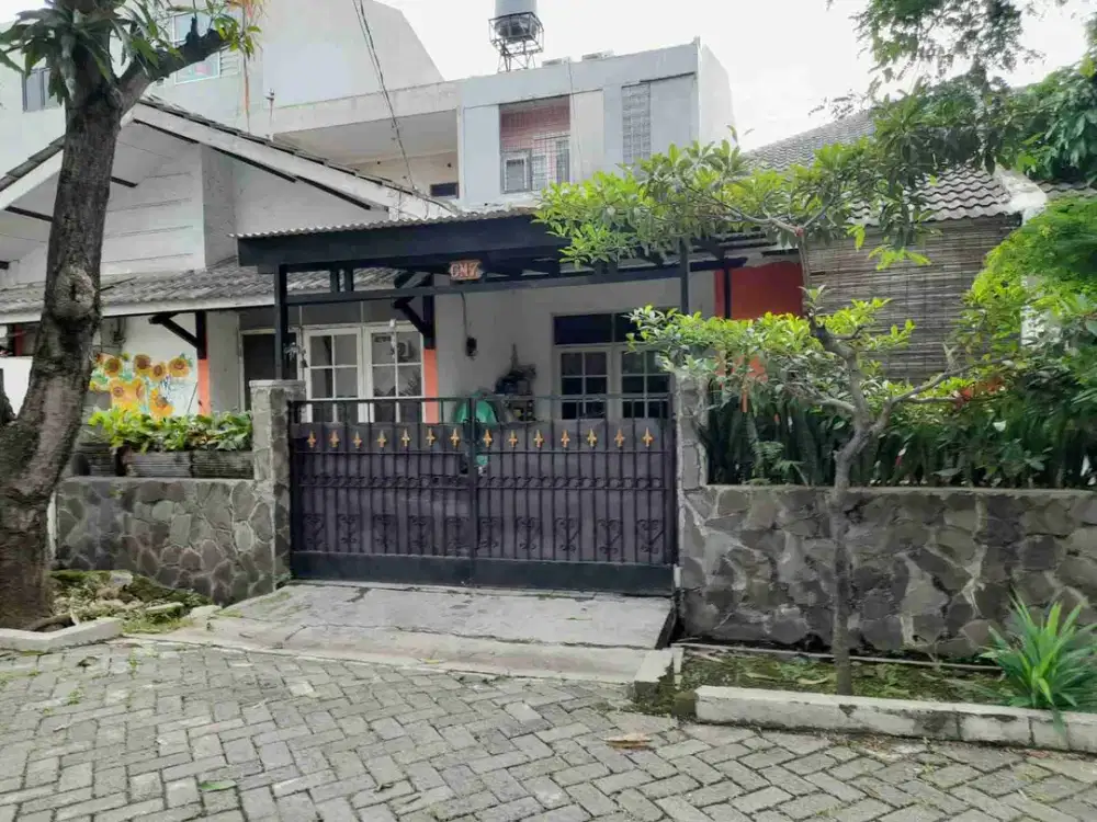 rumah asri nan cantik dan luas