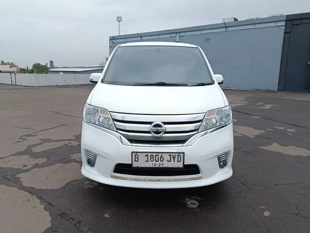 Nissan Serena Highwaystar 2.0 2013 Cukup Antik