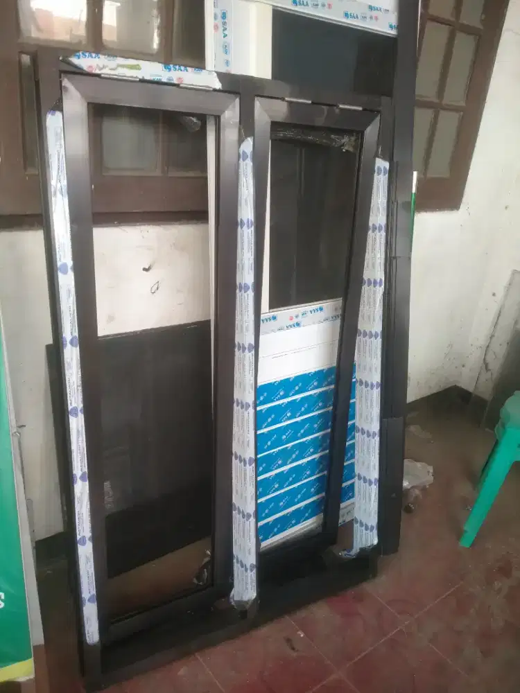 Pintu aluminium,edisi salah UK.tinggi,2m,lbr,80