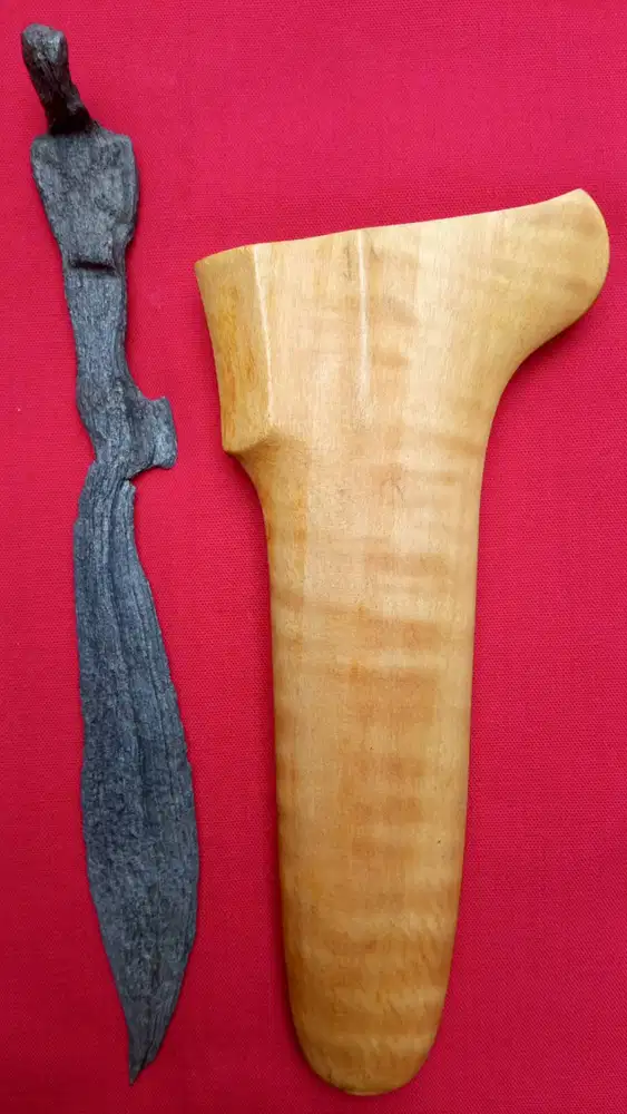 Kujang Putut Sajen Pajajaran Asli Dan Tua Jaminan Original Sepuh