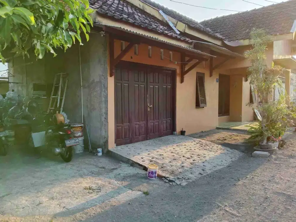 Rumah kontrakan di candi gebang dekat kampus upn amikom condong catur