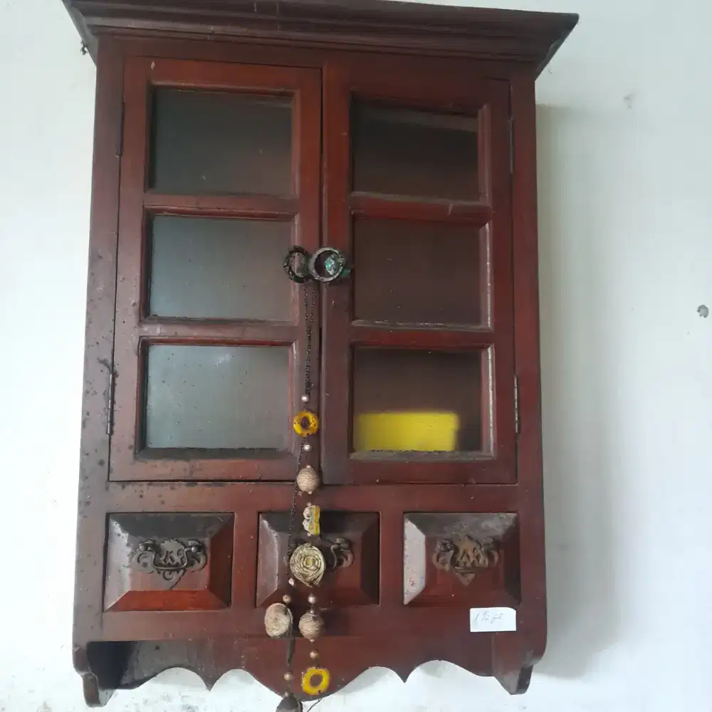 Jual Lemari Dinding Antik