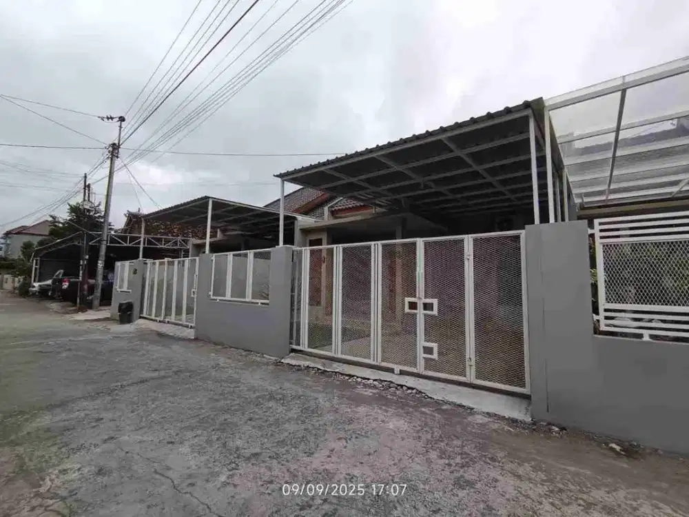 Rumah baru minimlasi di area stadion maguwoharjo wedomartani ngemplak sleman