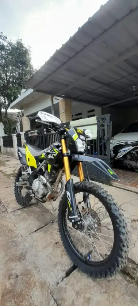 KLX 230 SE 2025