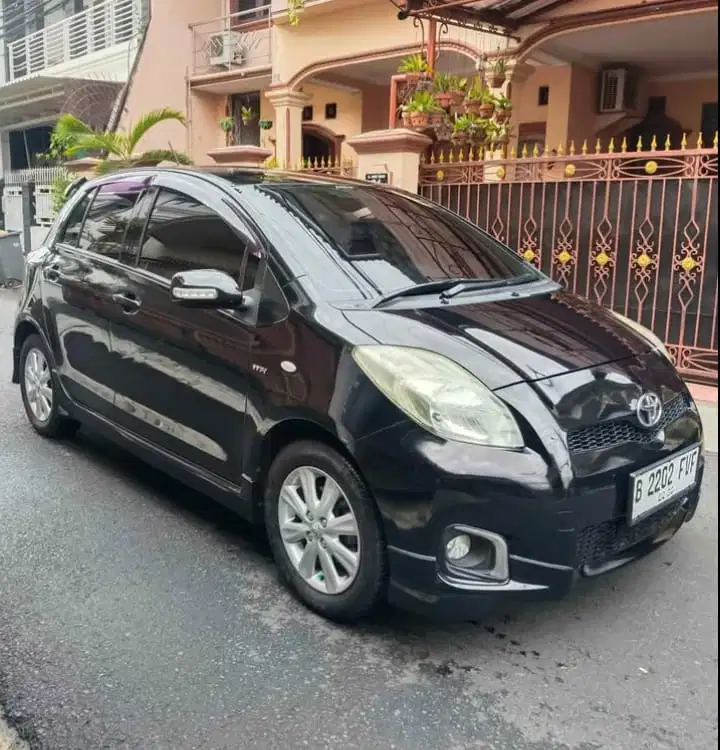 Toyota Yaris 2012 Bensin