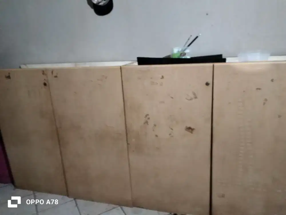 2 lemari pakaian + 1 bufet TV