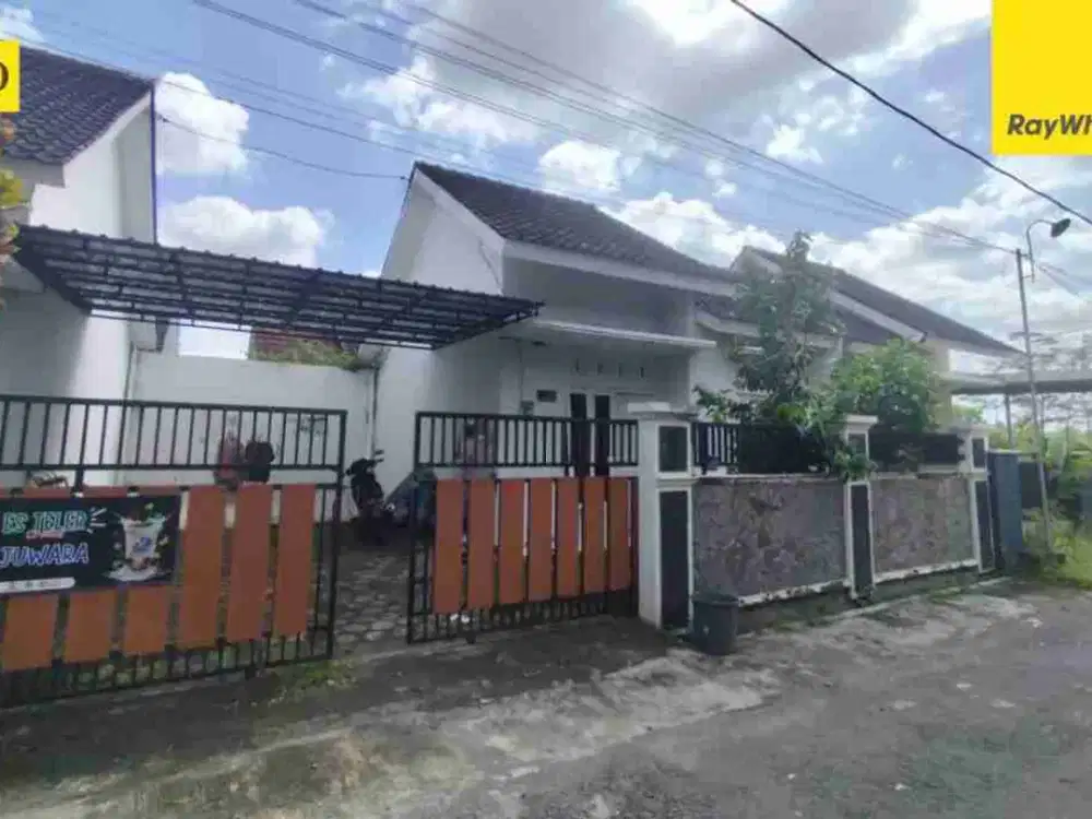 dijual rumah siap huni dlm perum ngemplak sleman yogya.