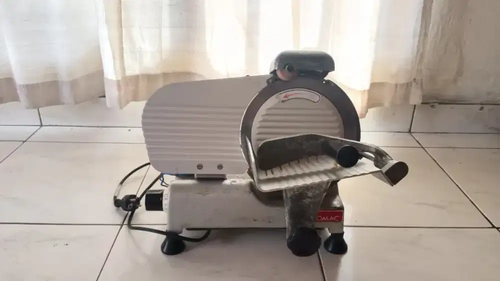 Mesin Pemotong Jaja Uli/Meat Slicer
