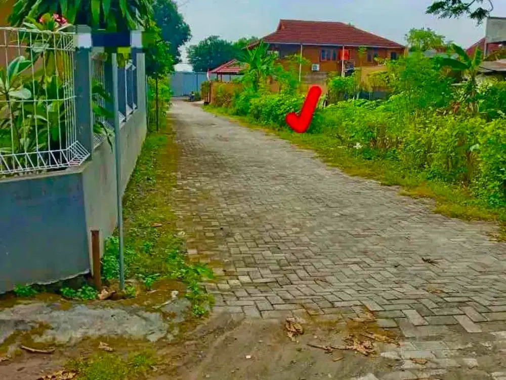 Tanah kavling dalam peruamahan area Purwomartani