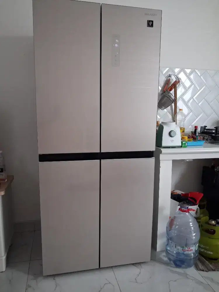 Kulkas 4 Pintu Sharp Inverter