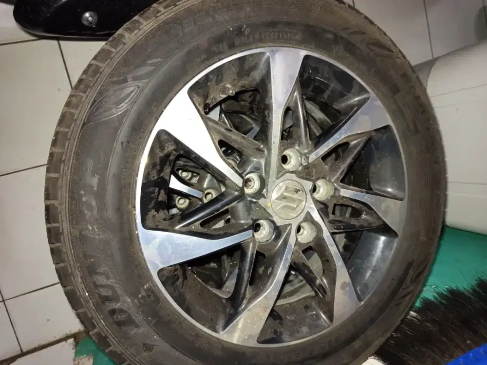 Dijual 3 pc velek original ertiga GXsprorty ring 15