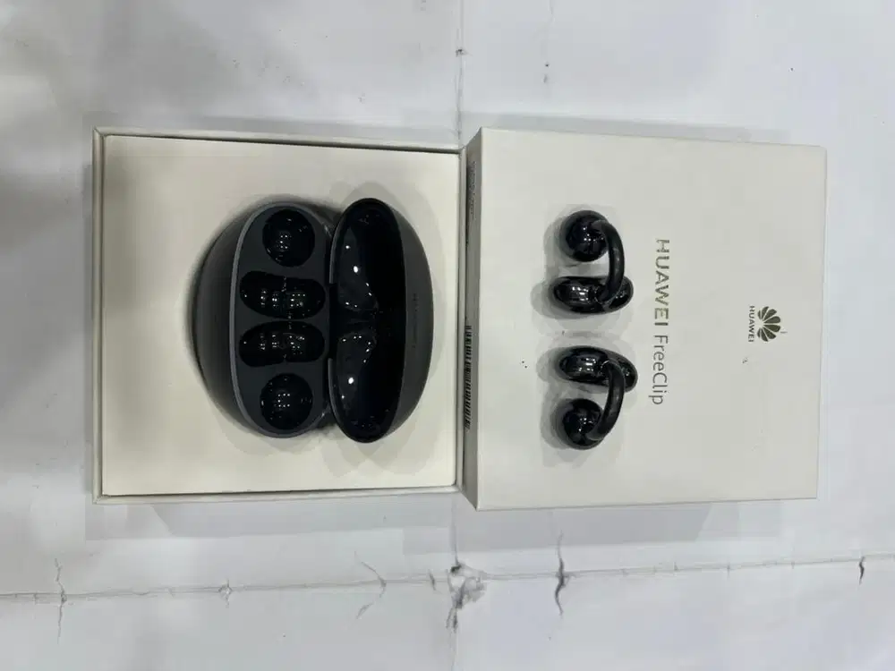 Huawei free clip like new