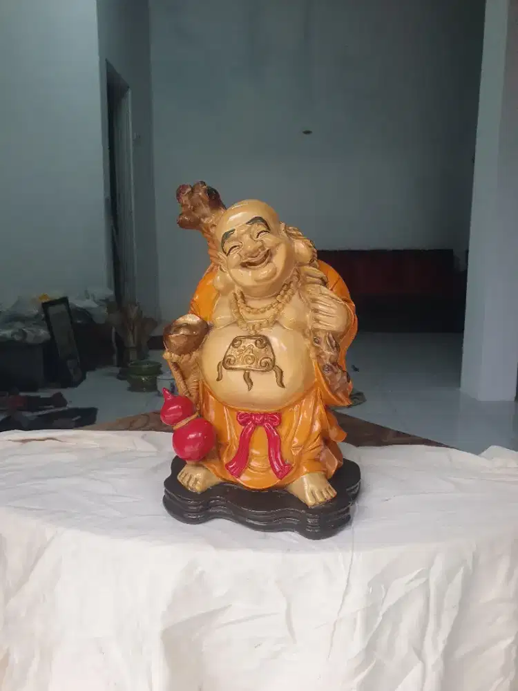 patung Buddha Maitreya Budai atau Julaihut