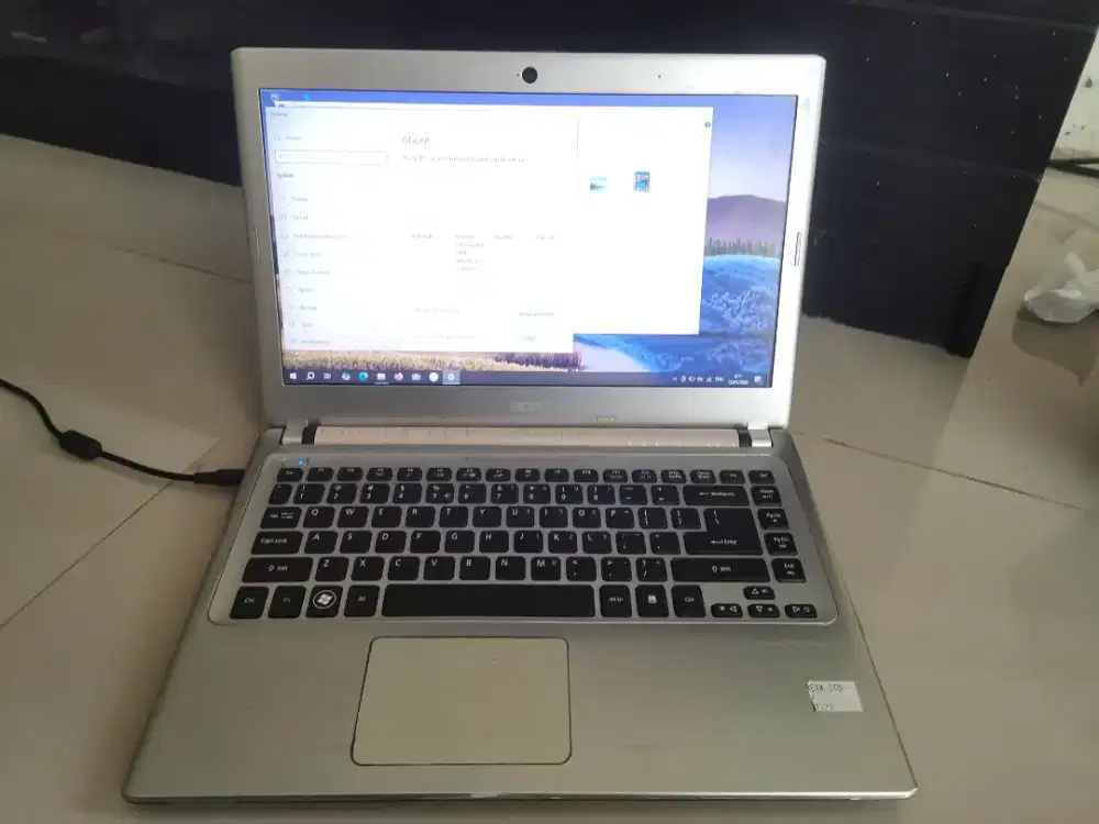 Laptop Acer V5 531
