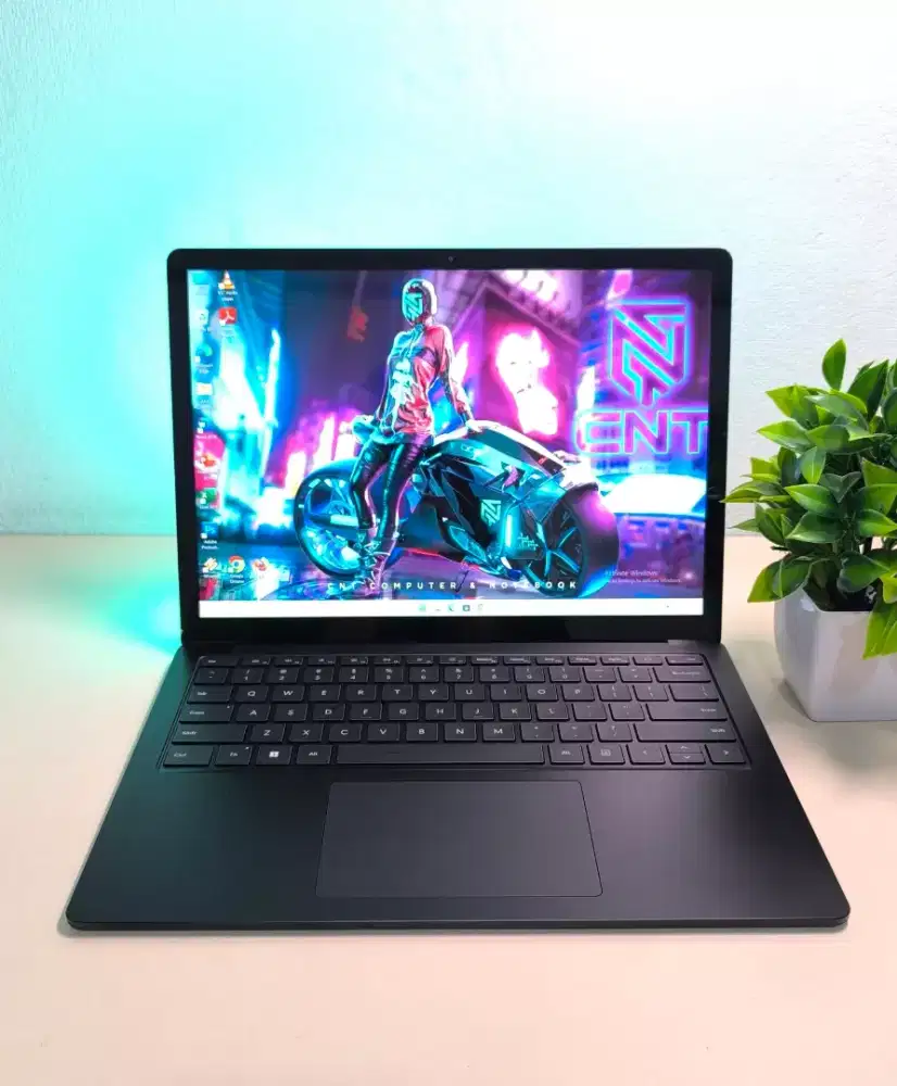 Ready laptop high spec touch screen