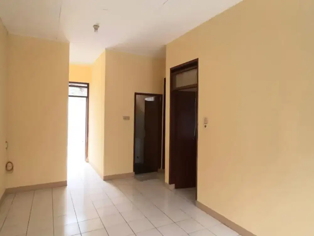 Rumah Nyaman Siap Huni di Taman Kopo Indah 2 Bandung