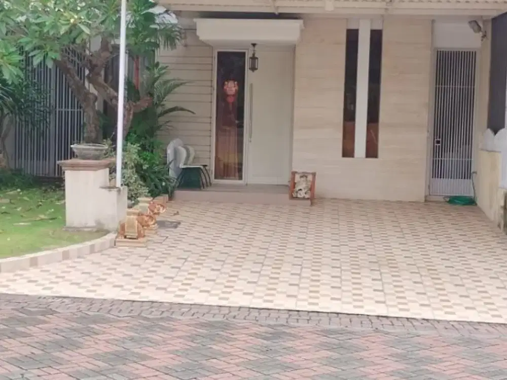 Dijual Rumah 2 lantai di Pakuwon Indah Granada Surabaya