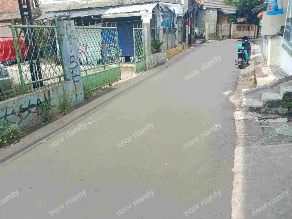 DI JUAL SEBIDANG TANAH MURAH LOKASI AKSES MOBIL BENTUK TANAH KOTAK 8 X 15 LOKASI DI TIPAR CIMANGGIS DEPOK