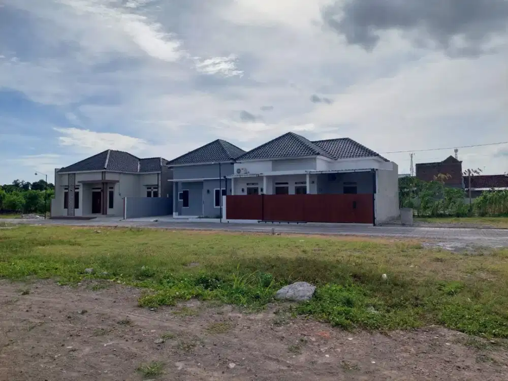 rumah pesan bangun lokasi barat luwes gentan sertifikat ready bisa skpr di bantu proses bekerjasama dengan bank besar di solo raya