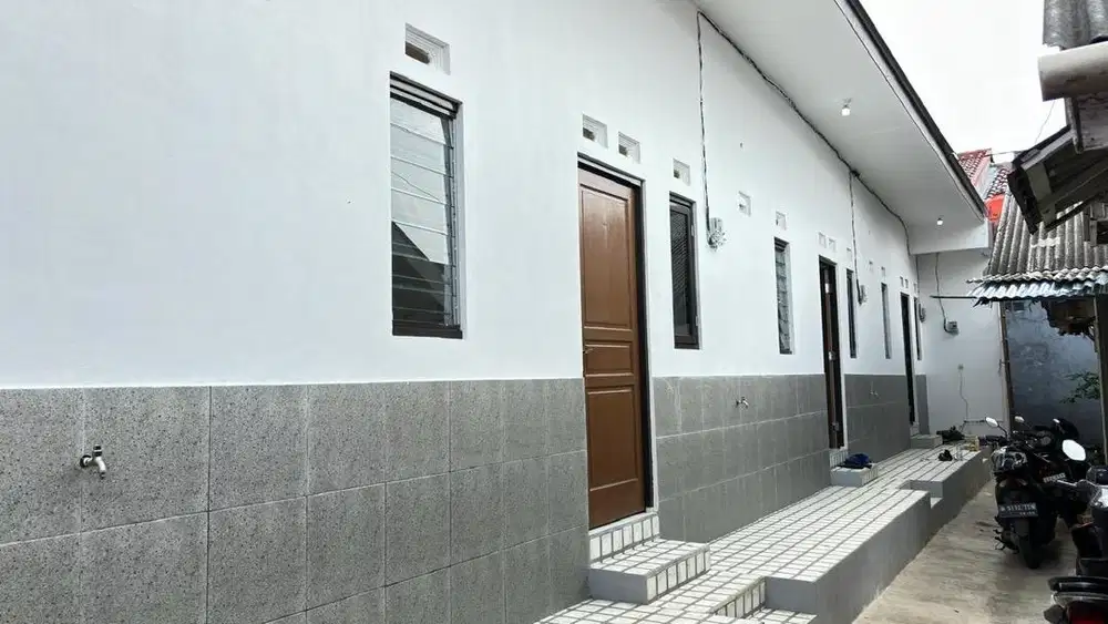 DISEWAKAN 1 RUMAH PETAK DEKAT RS.PRIMAYA DEPOK