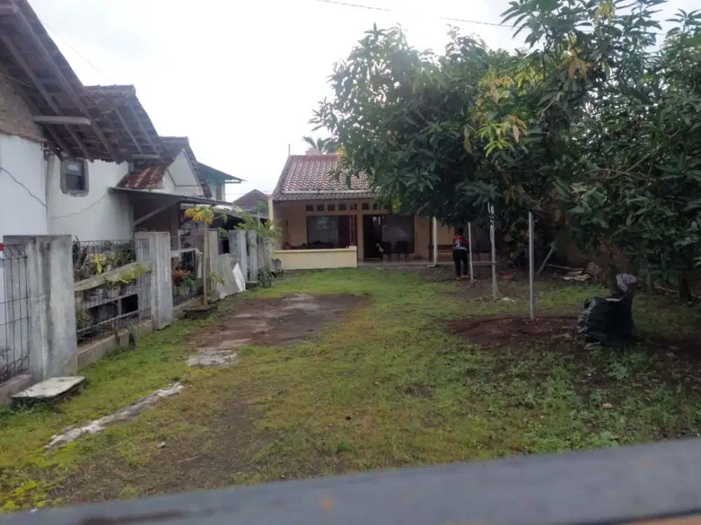 Dijual Tanah Bonus Bangunan Lokasi Dalam Ringroad Pugeran Maguwoharjo Sleman Yogyajarta  (Selatan perum casagrande)