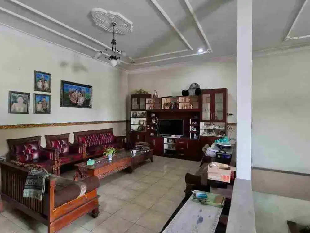 Dijual Ruang Usaha+Rumah Tinggal