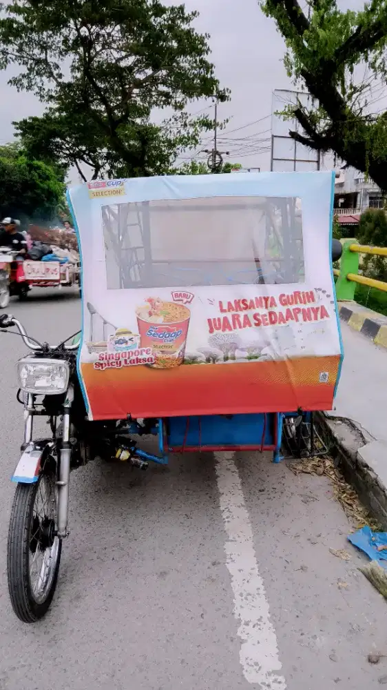 2005 Becak Lifan roda tiga