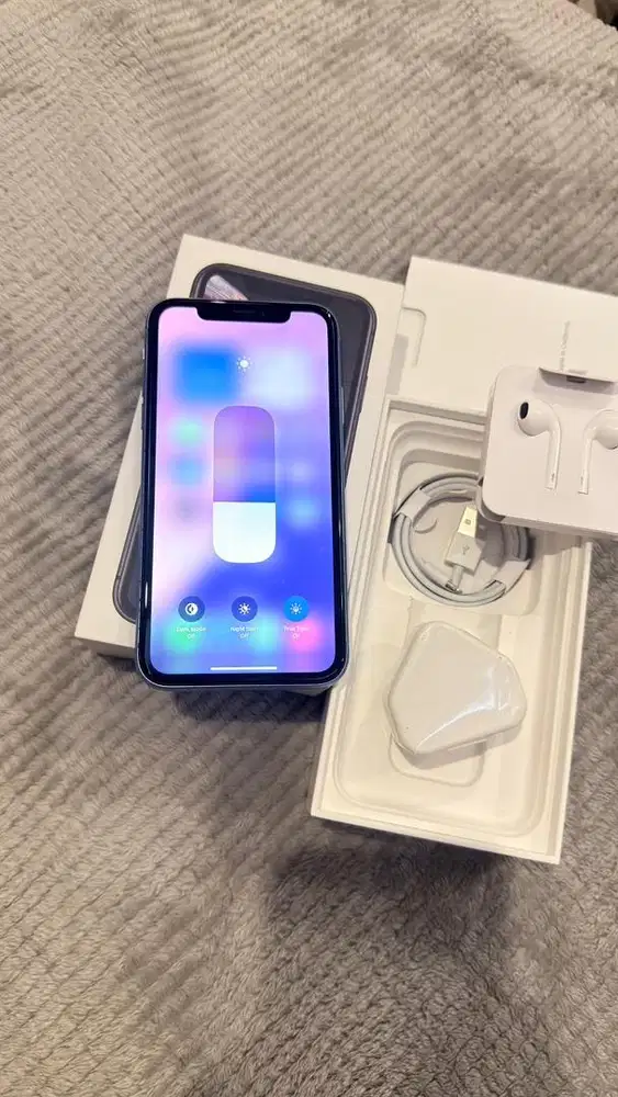 Iphone Xr Blue 128GB Resmi Beacukai Lengkap