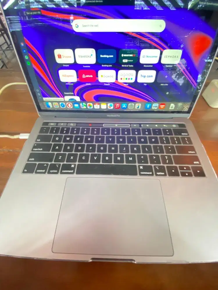 macbook pro thunderbolt 3 port 2018